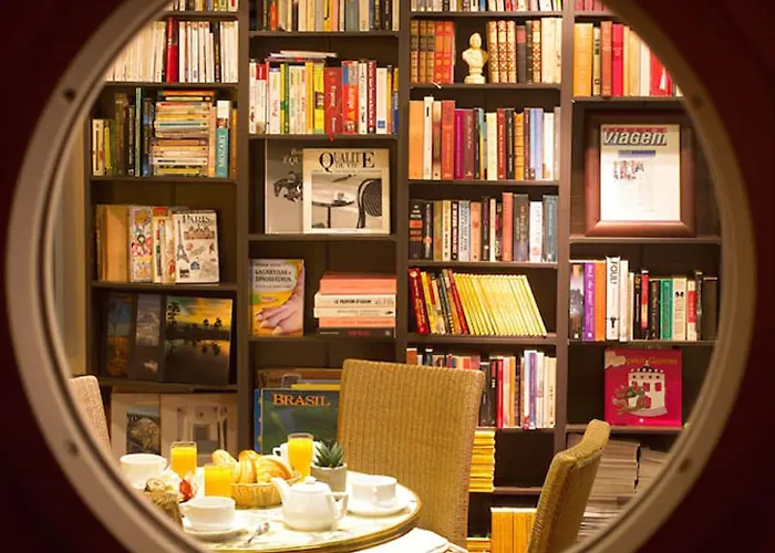 Hotel Victoria Châtelet 3*
