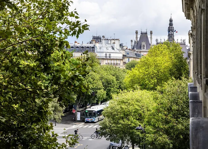 Korner Chatelet Hotel 3*